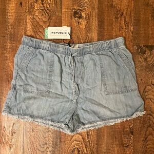 For The Republic Blue Jean Shorts Elastic Waist SZ. L NWT